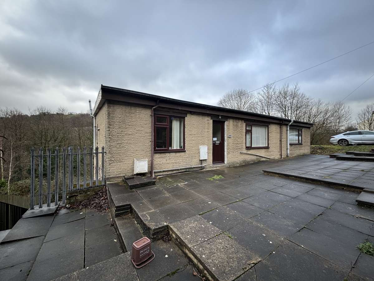 Investment in Sowerby Bridge - photo 4