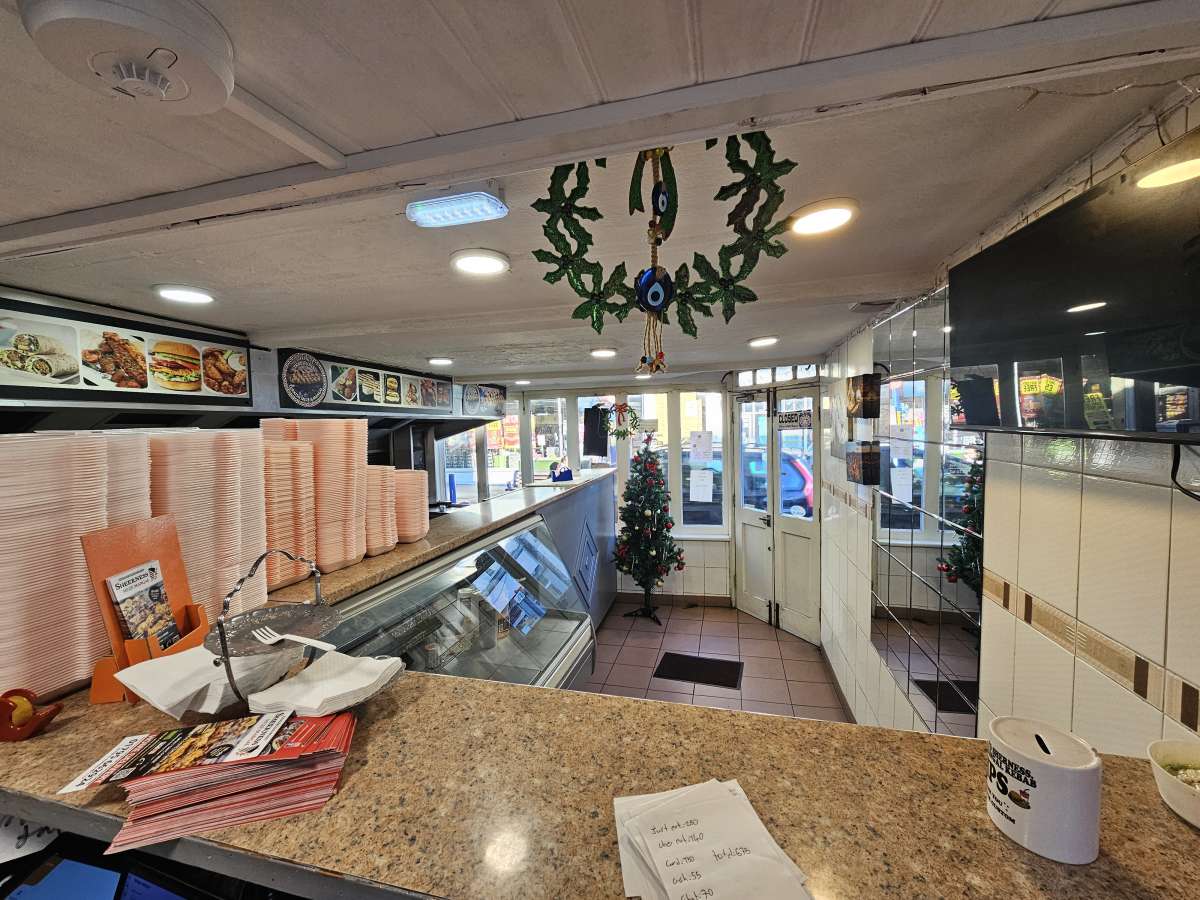 Office in Sheerness - photo 4