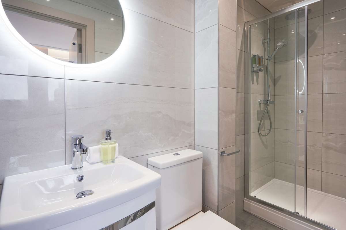 Investment in Kingston upon Hull - photo 3