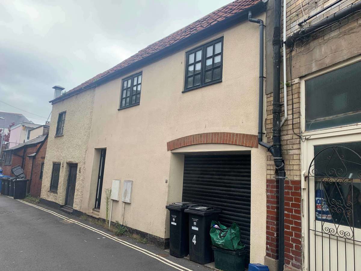 Investment in Exmouth - photo 4