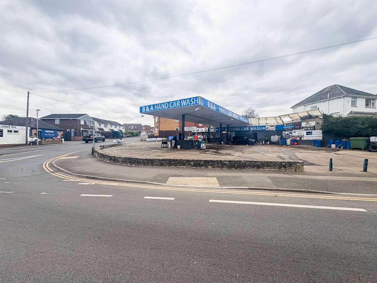 Investment in Poole - photo 2