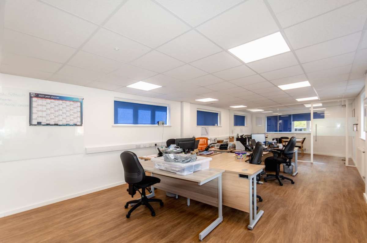 Investment in New Milton - photo 2