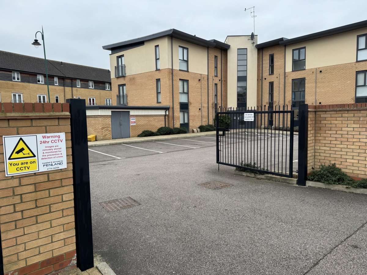 Investment in Hampton Hargate - photo 4