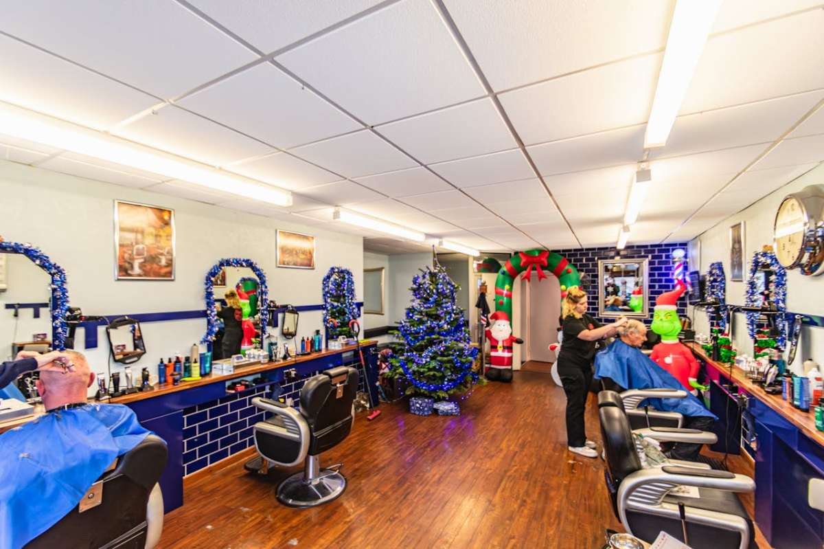 Investment in Ferndown - photo 3