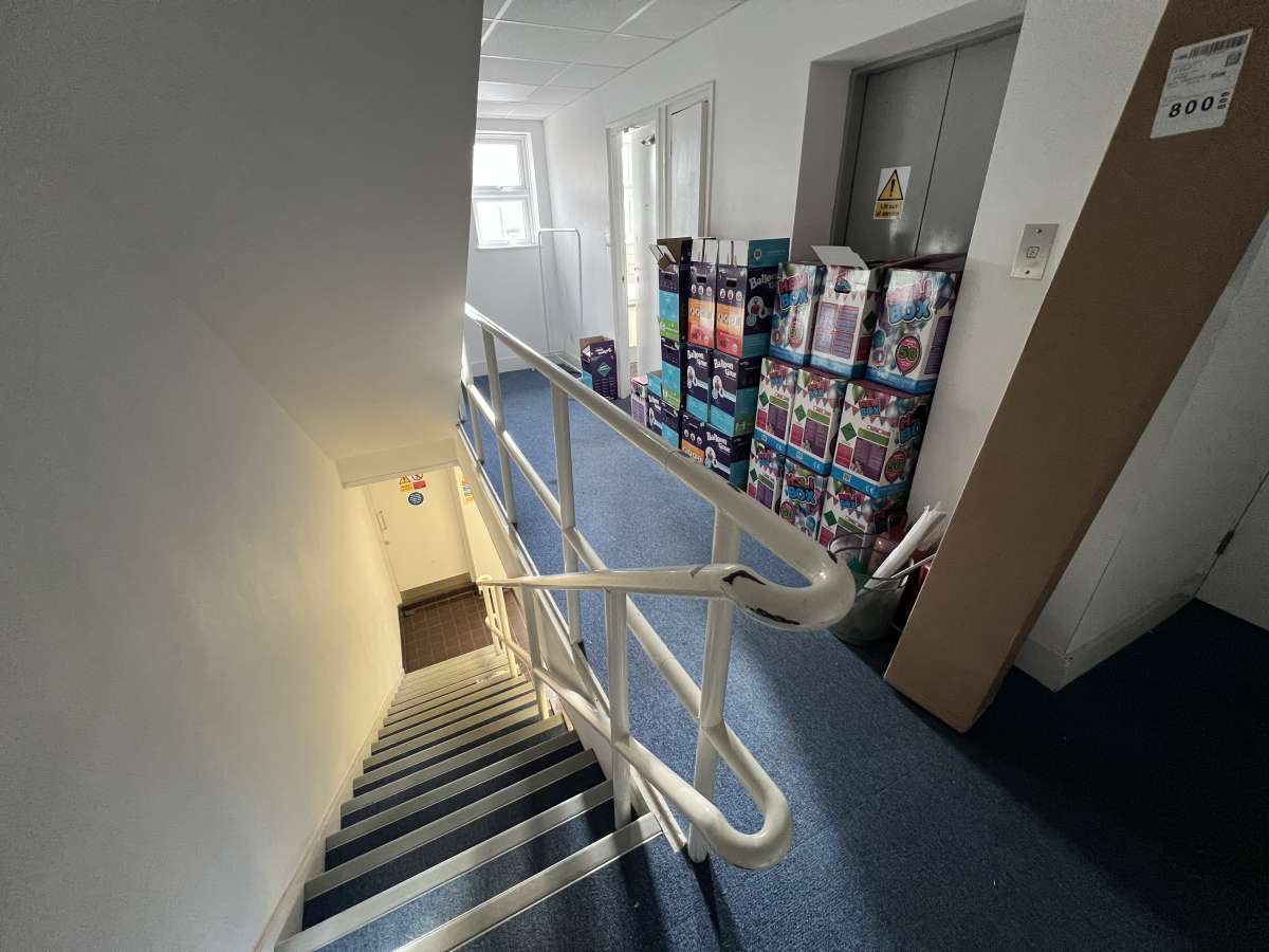 Investment in Weybridge - photo 4