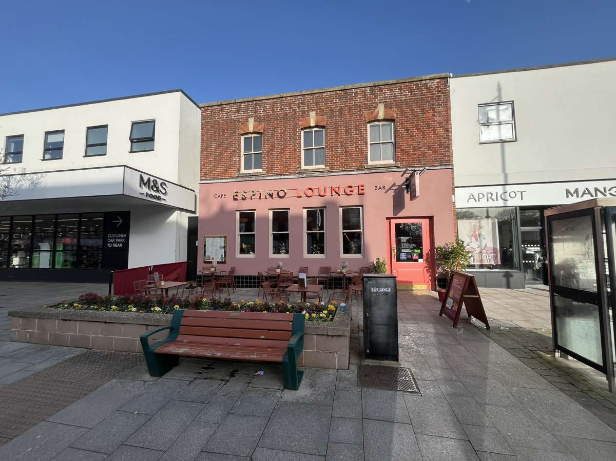 Retail in New Milton