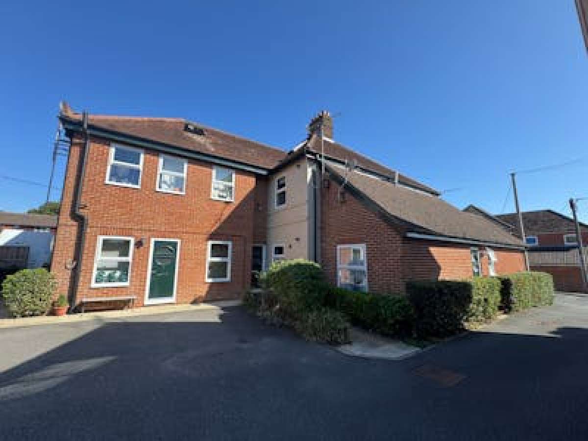 Investment in Southampton - photo 2