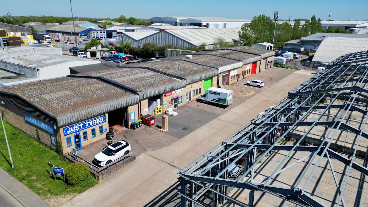 Investment in Springwood Industrial Estate - photo 2