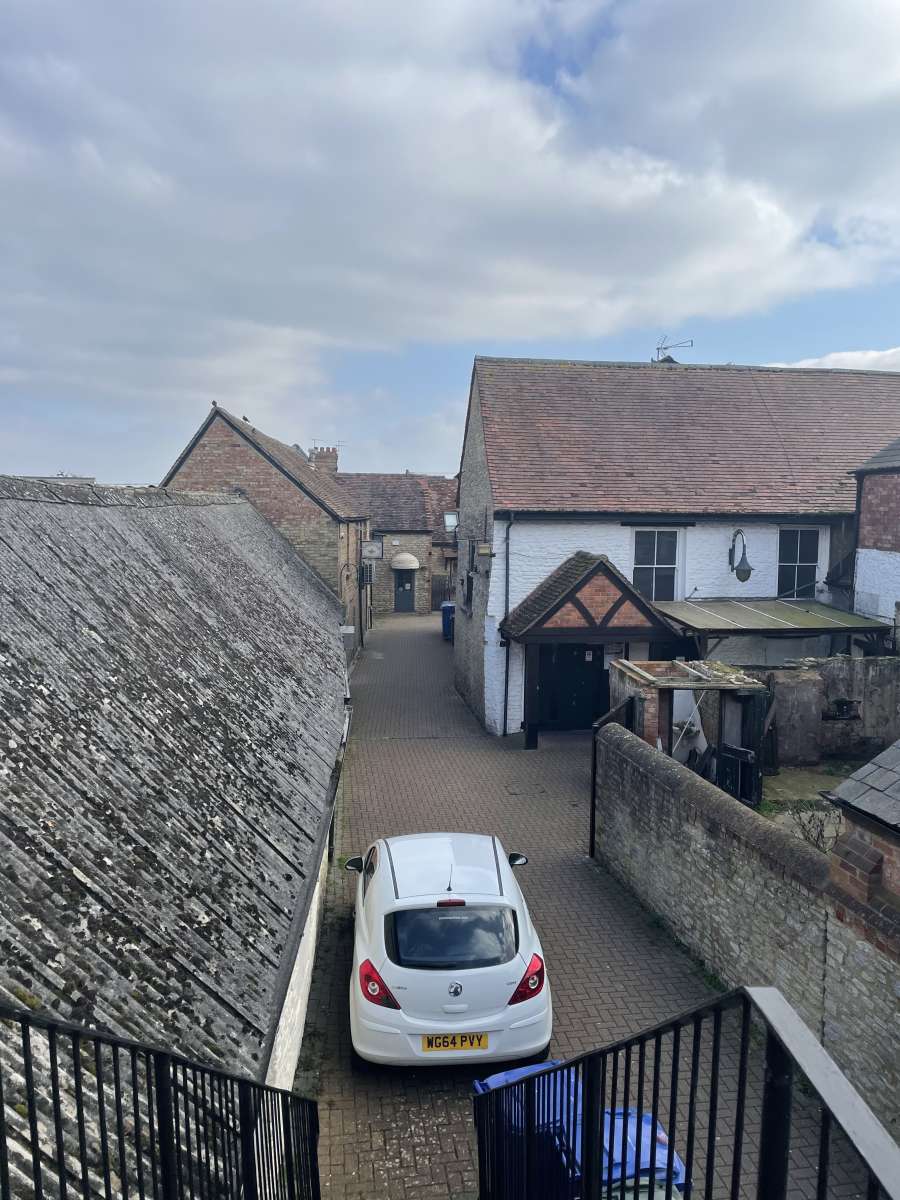 Investment in Bicester - photo 2