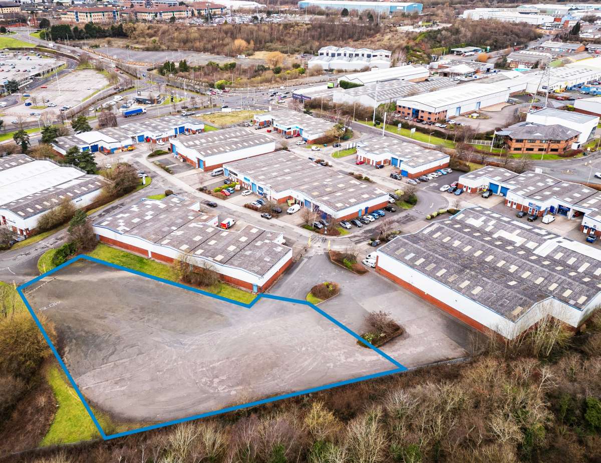 Land in Brierley Hill