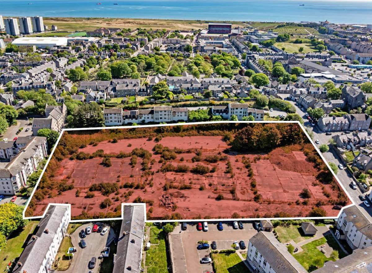 Land in Aberdeen