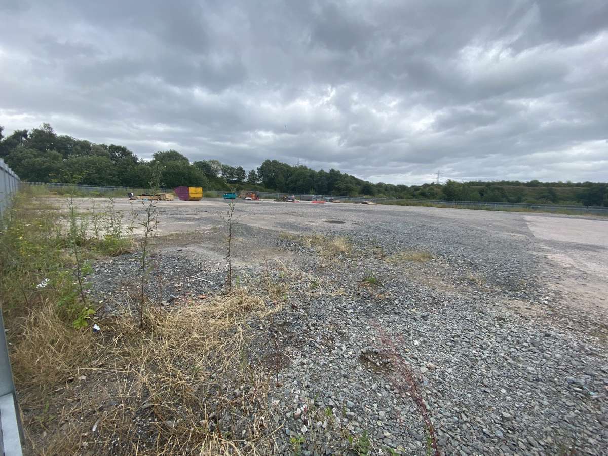 Land in Oldbury - photo 3