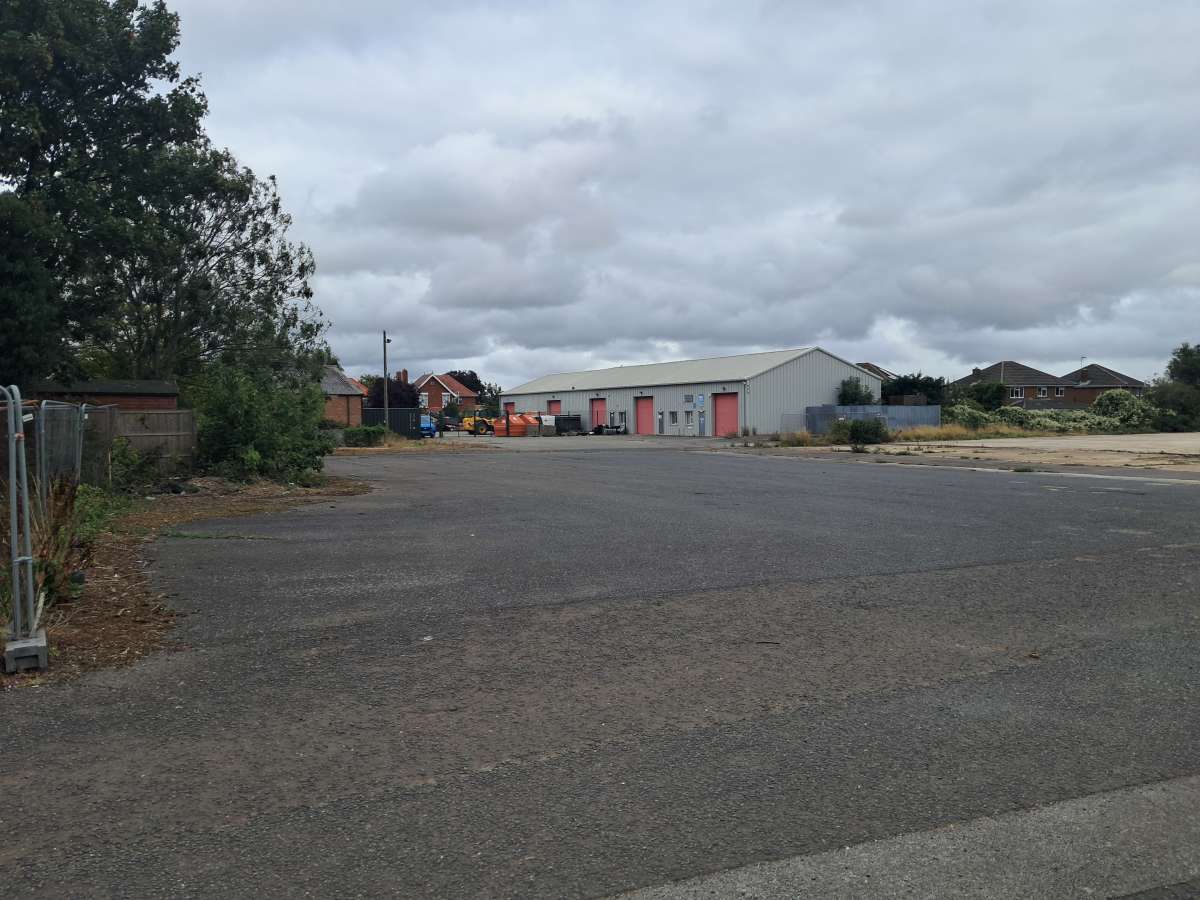 Land in Lincoln - photo 3