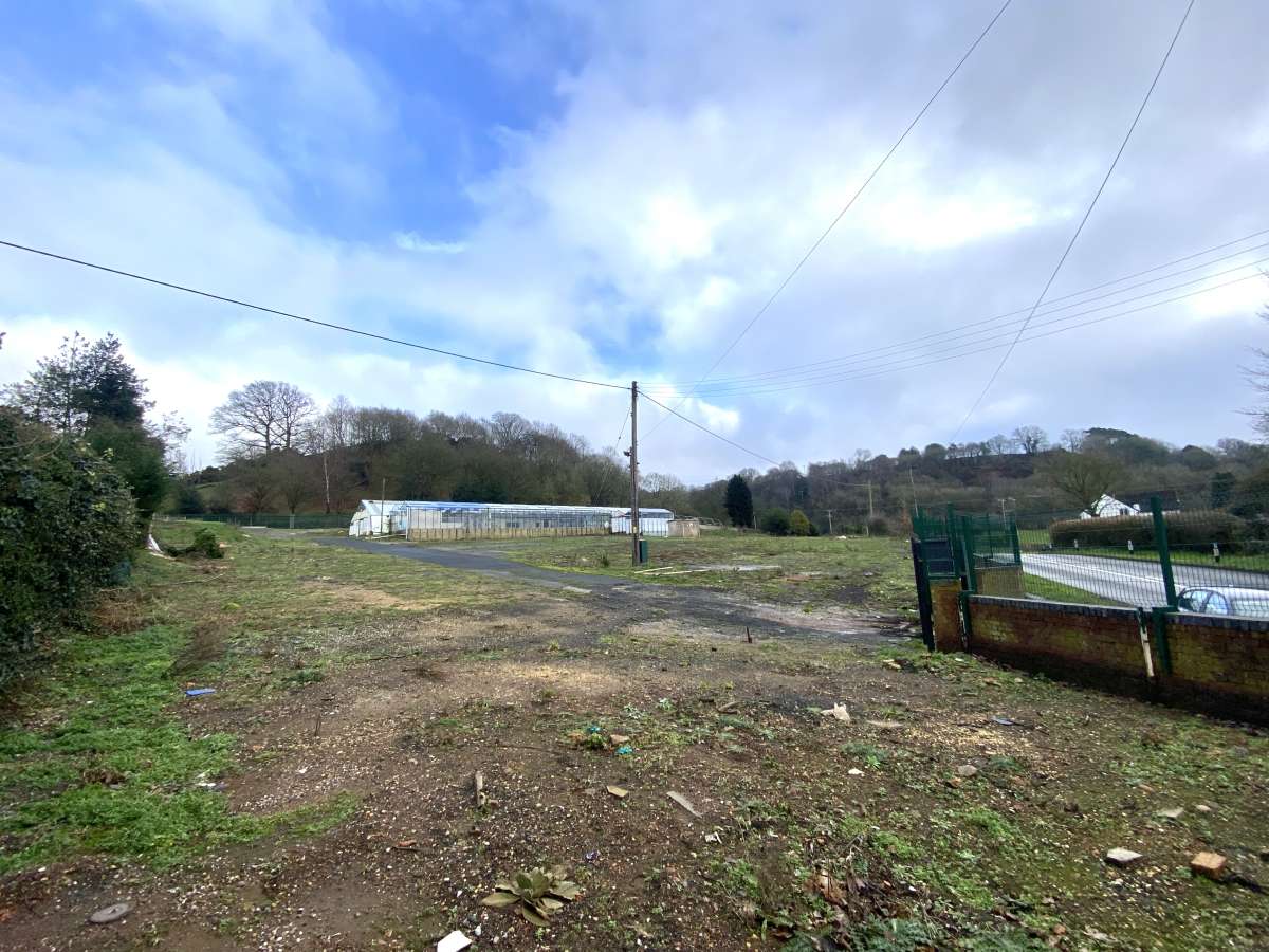 Land in Wolverhampton - photo 3