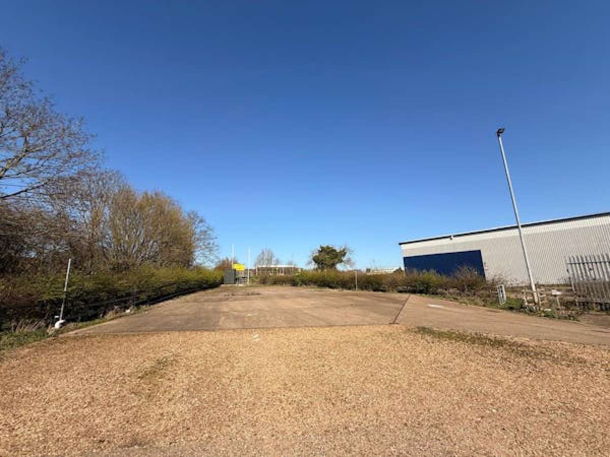 Land in Northampton