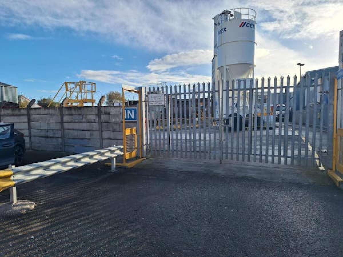Land in Crewe - photo 4