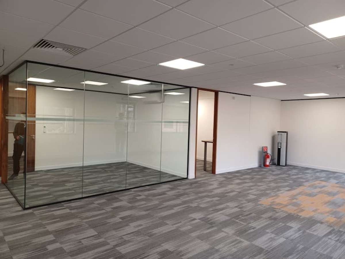 Office in Brookwood, Woking - photo 4