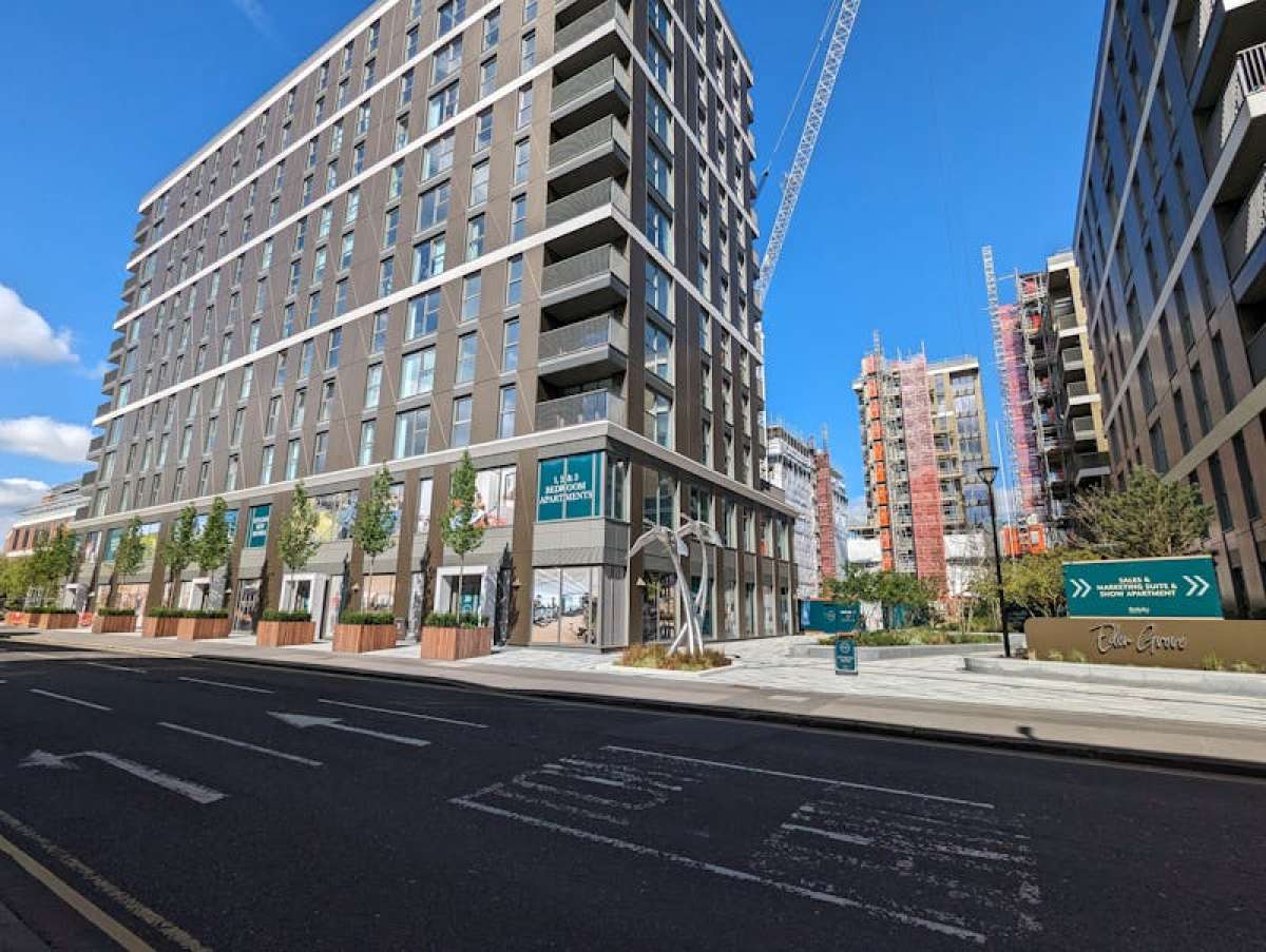 Office in Staines-upon-Thames - photo 4