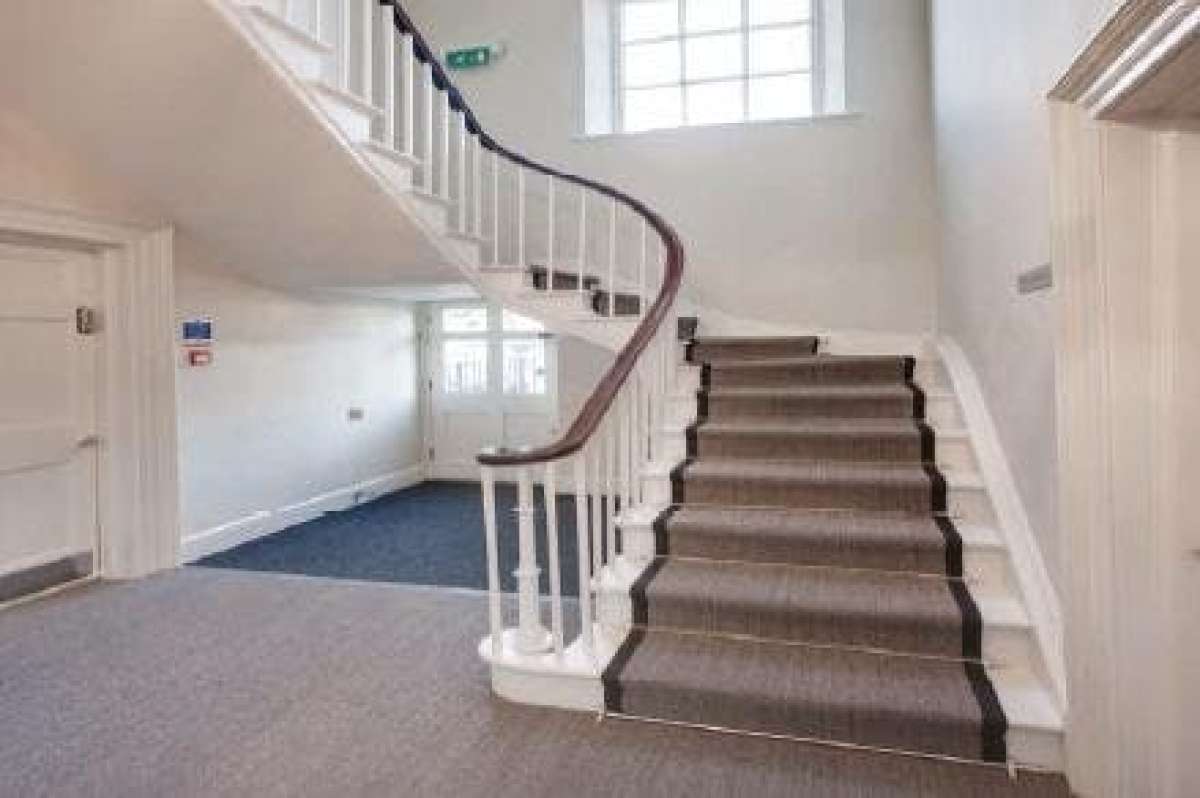 Office in Maidstone - photo 3