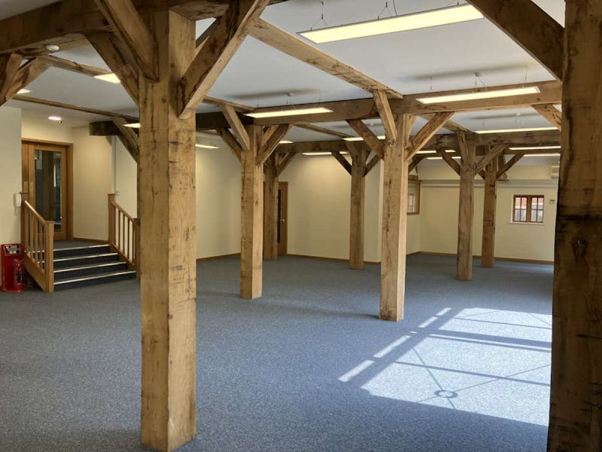 Office in Woking - photo 2