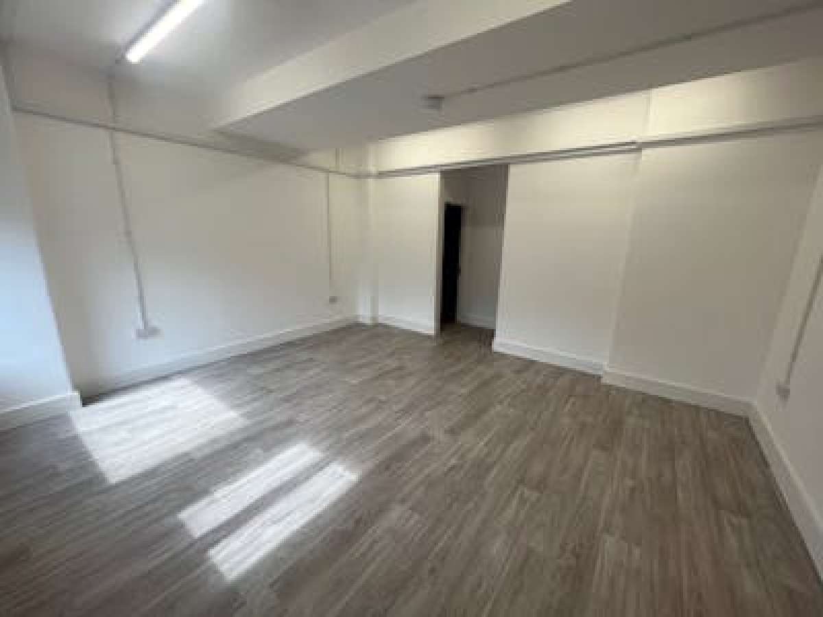 Office in Brockley - photo 3