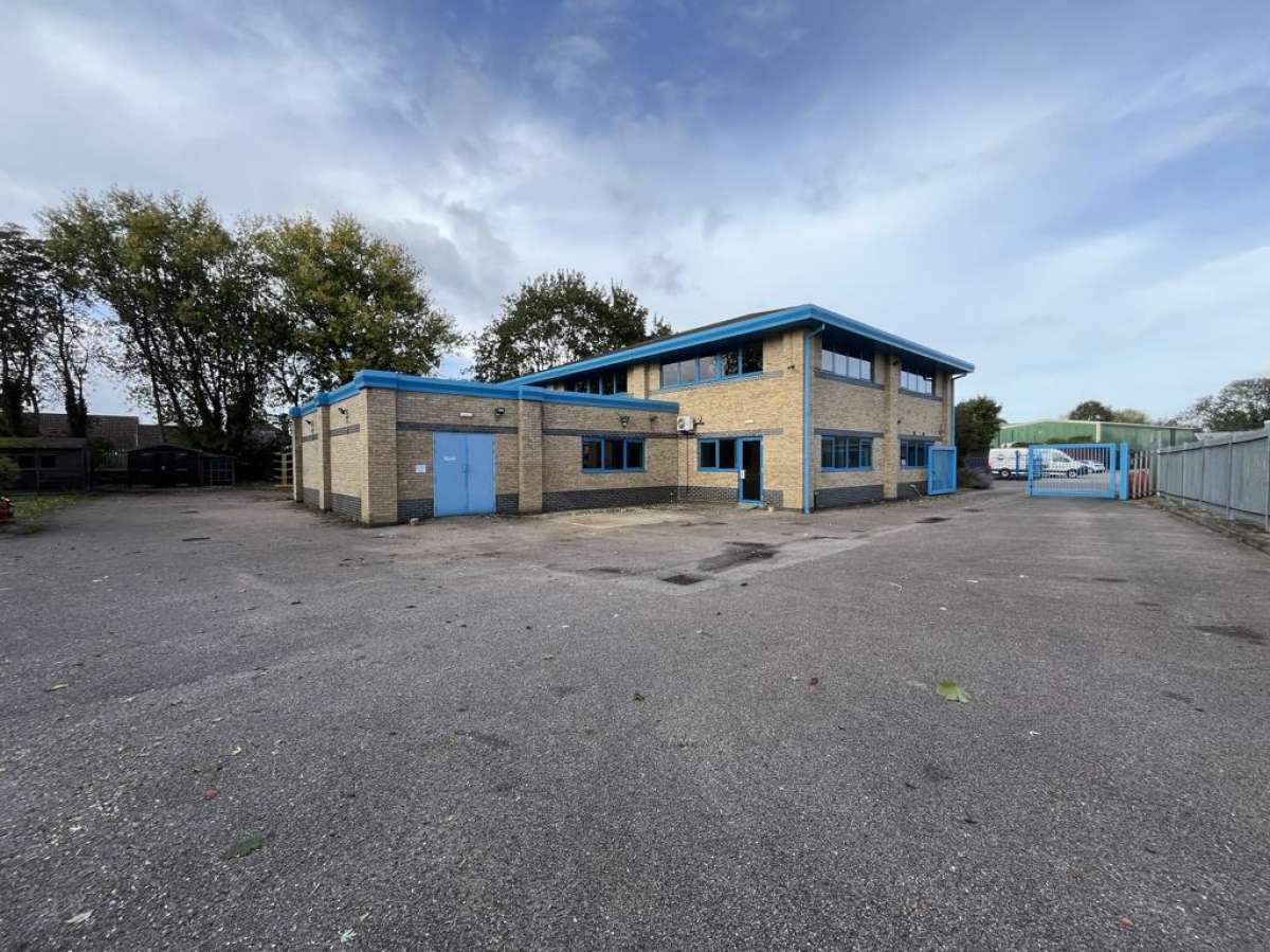 Office in Ipswich - photo 2