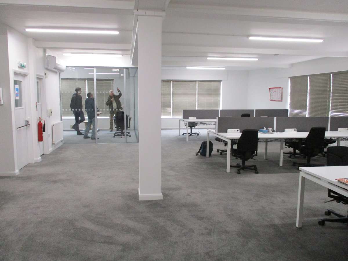 Office in Retford - photo 3