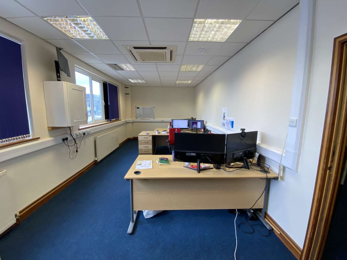 Office in Doncaster - photo 4