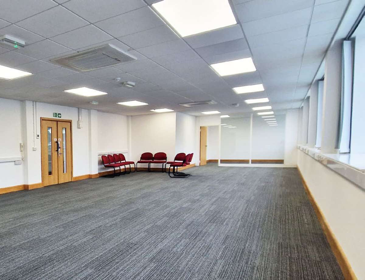 Office in Gosport - photo 2