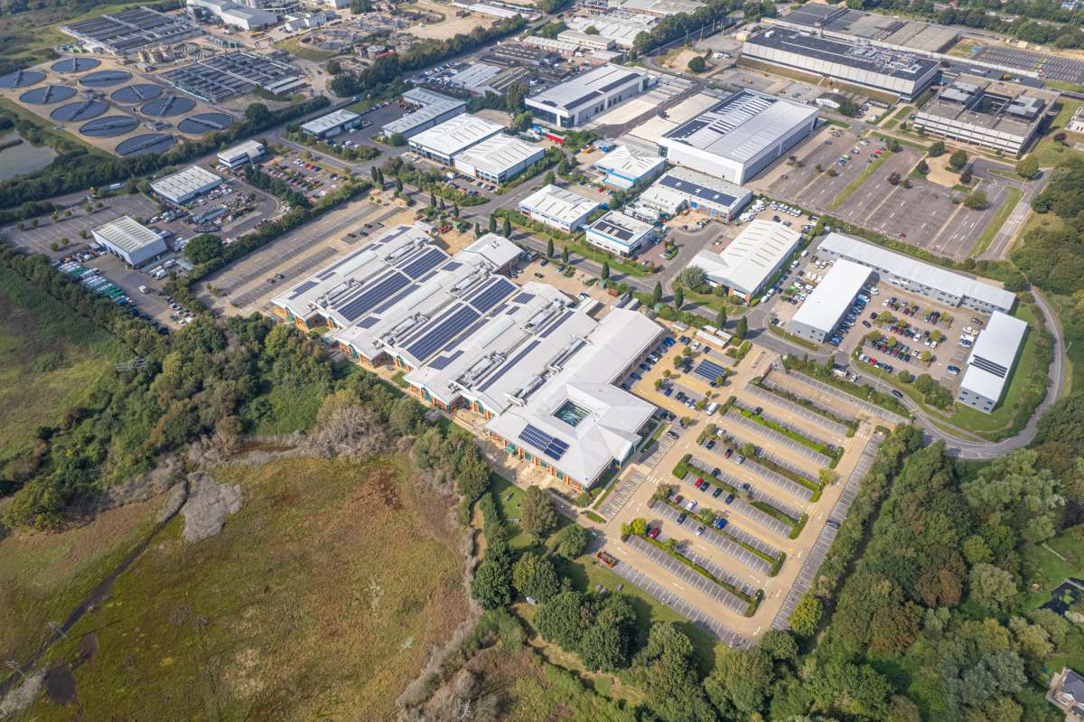 Office in Havant - photo 2