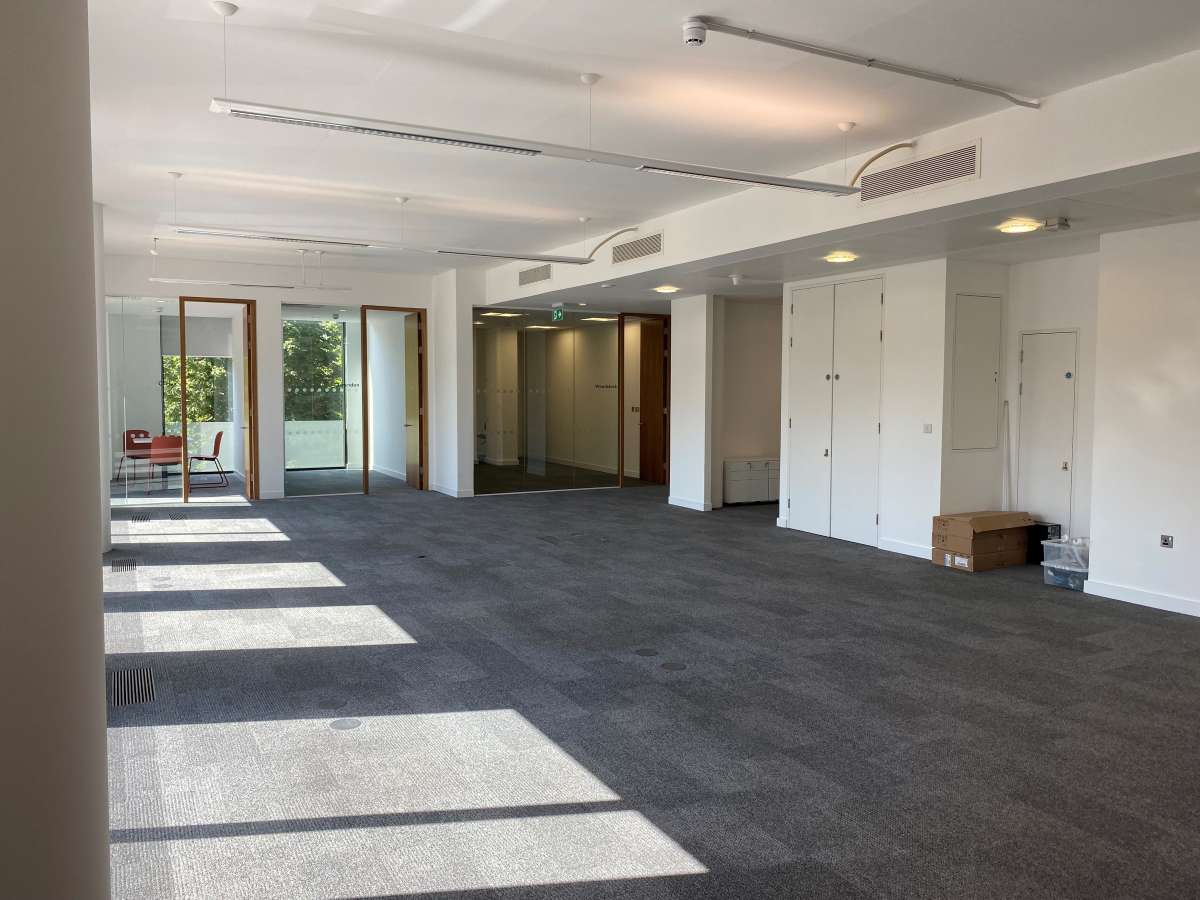 Office in Abingdon - photo 3