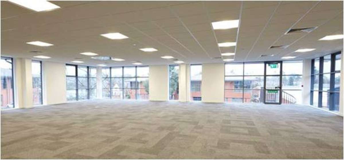 Office in Maidenhead - photo 3
