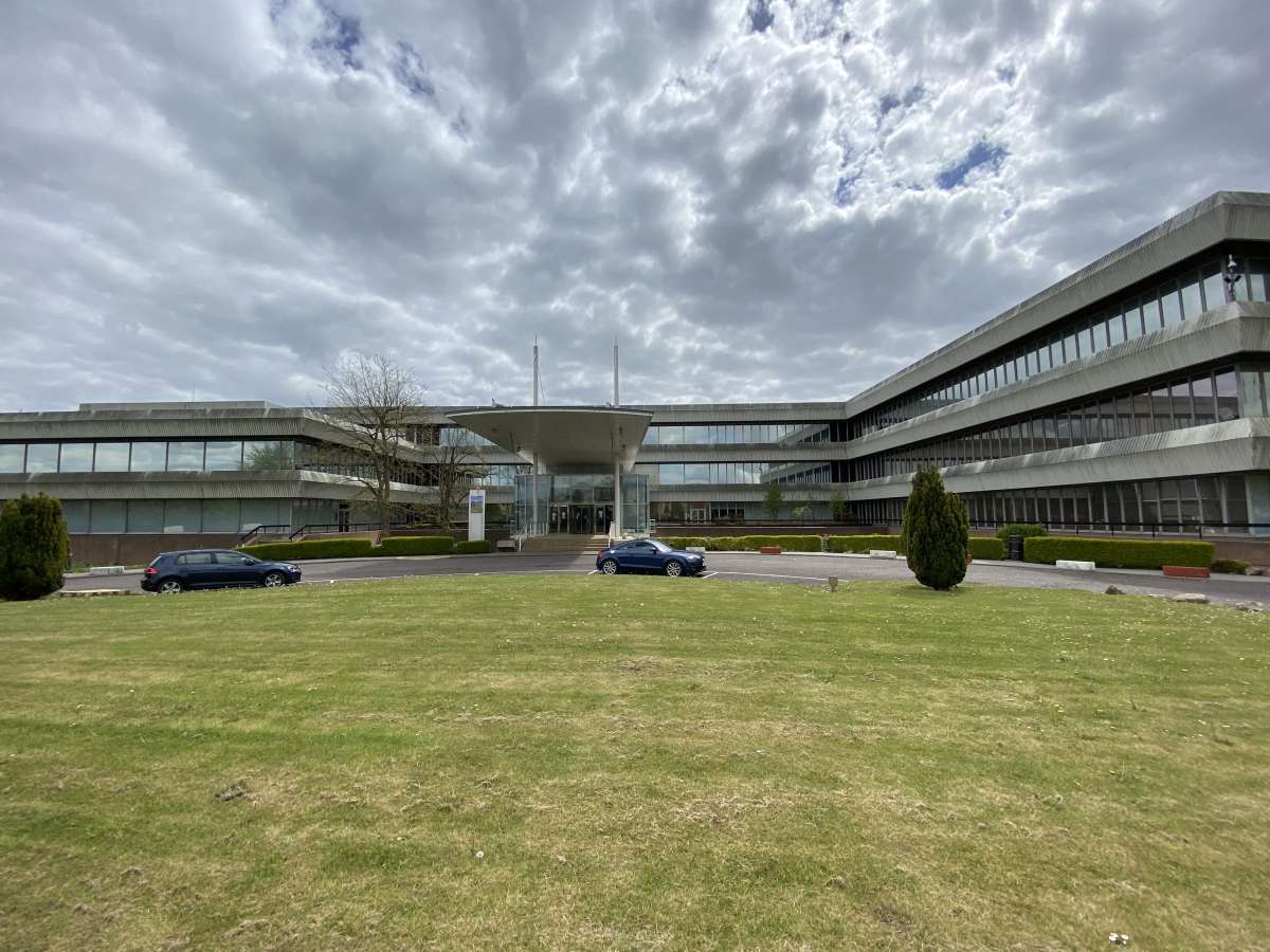 Office in Swindon - photo 2