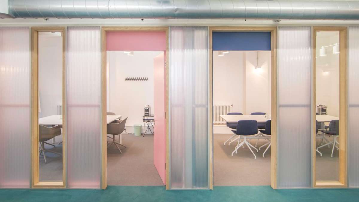 Office in London - photo 2