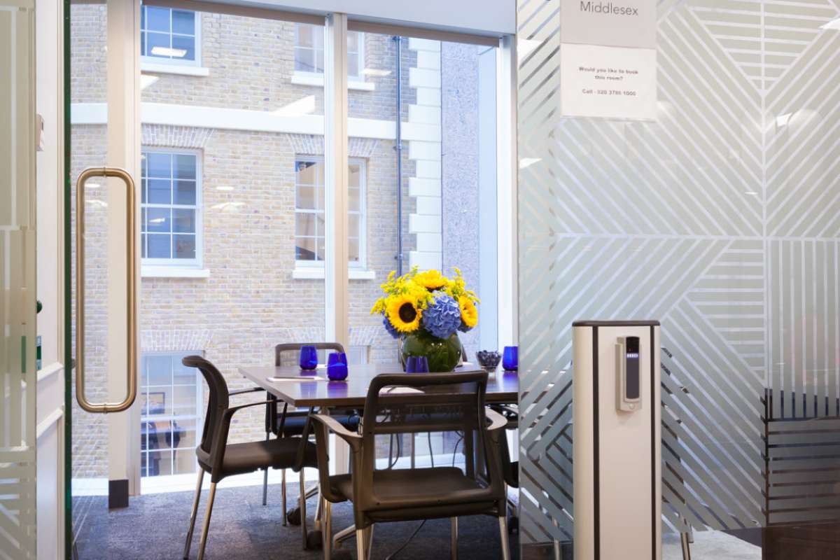 Office in London - photo 4