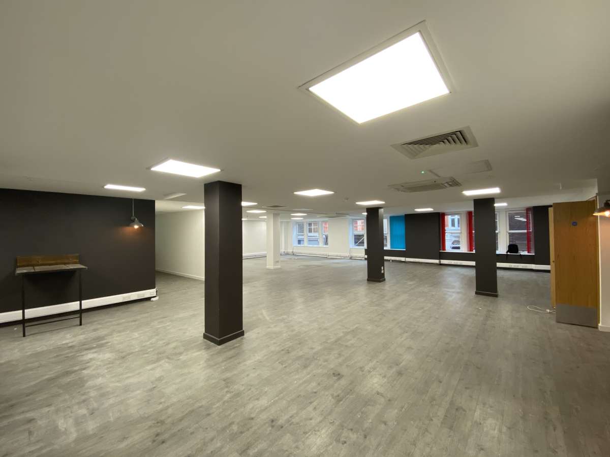 Office in London - photo 2