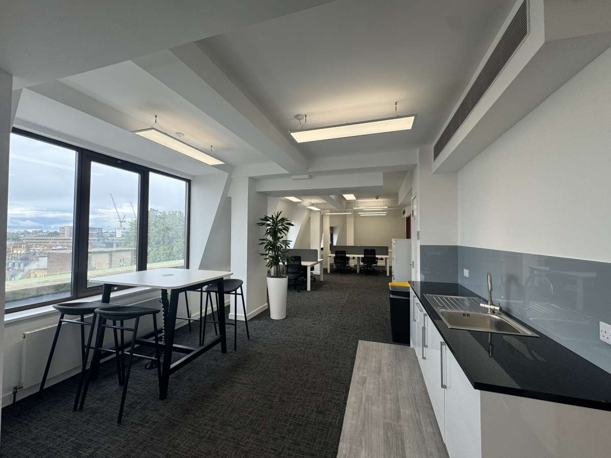 Office in London - photo 3