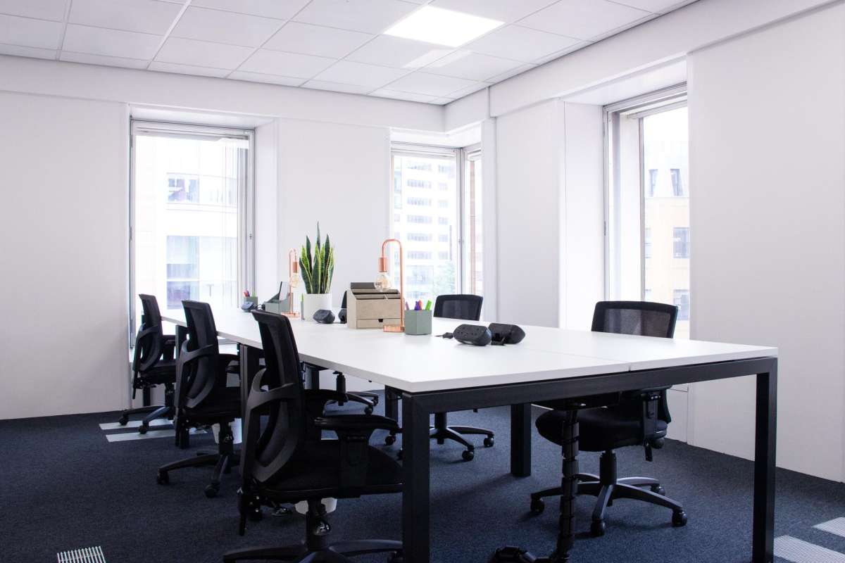 Office in Leeds - photo 2