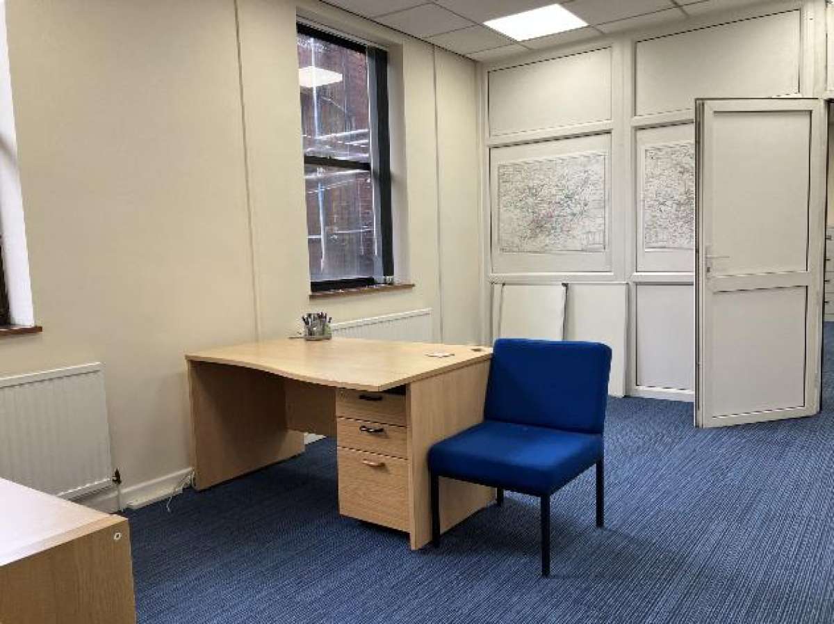 Office in Wakefield - photo 3