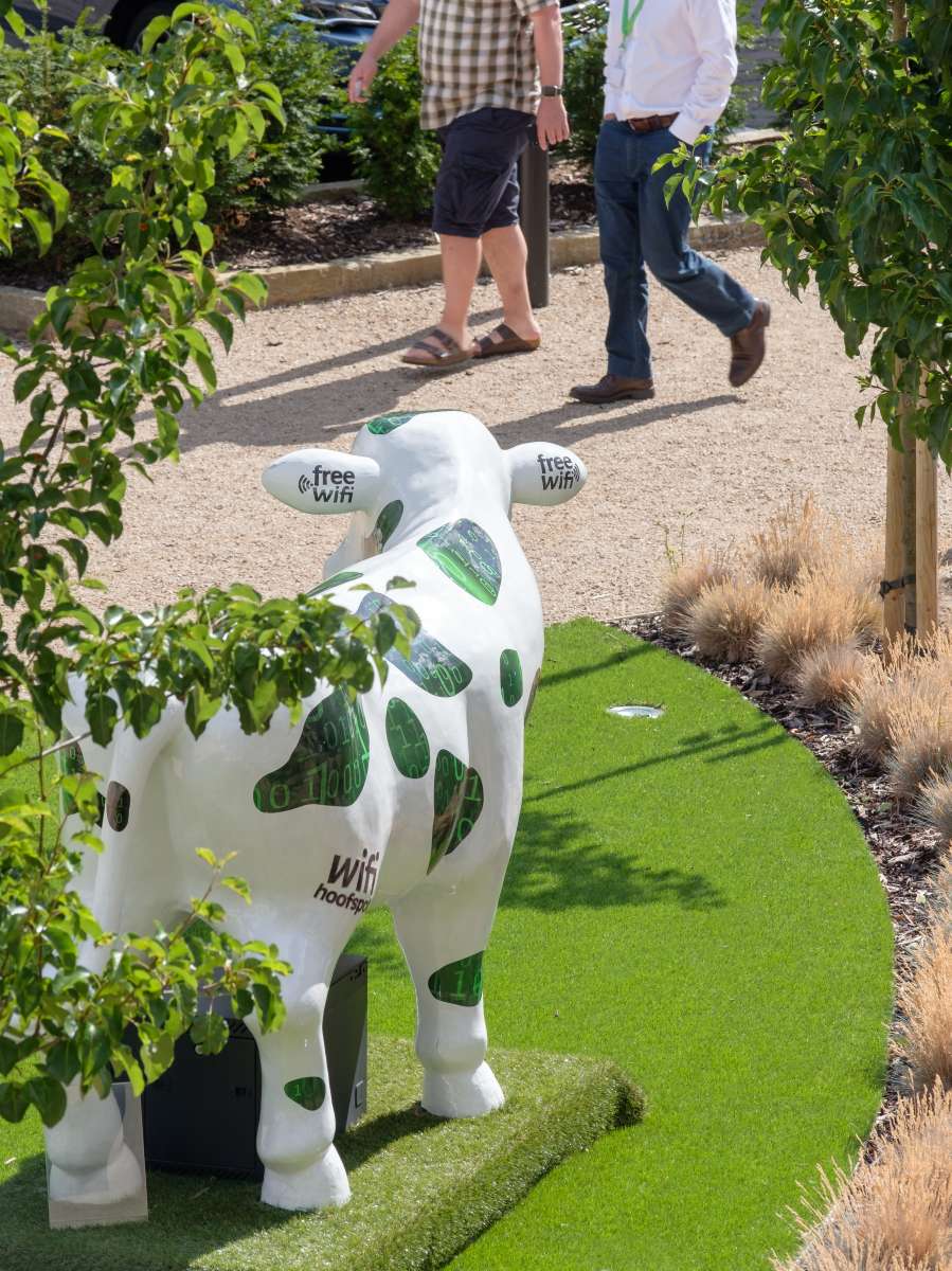 Office in Milton Keynes - photo 4