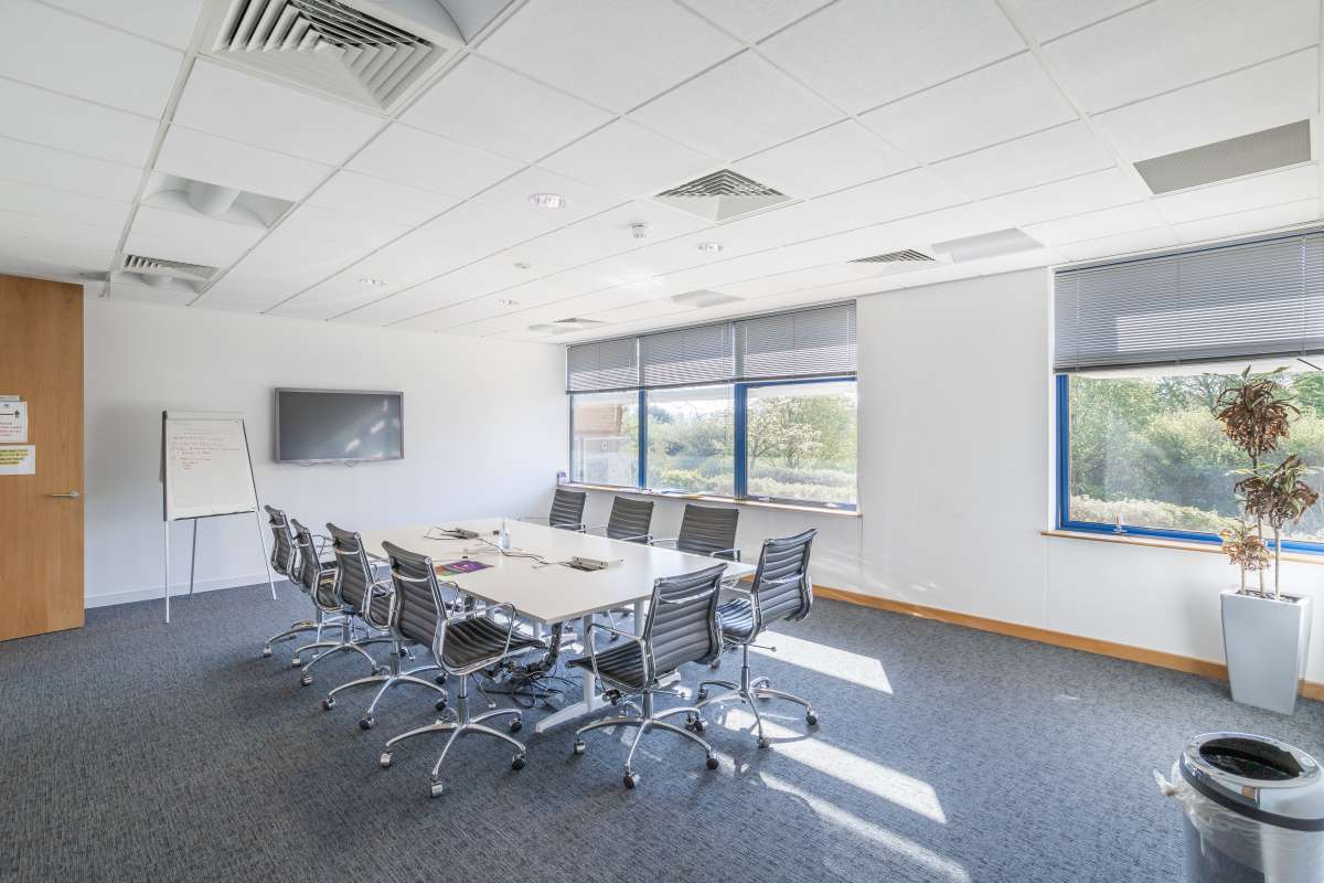 Office in Milton Keynes - photo 2