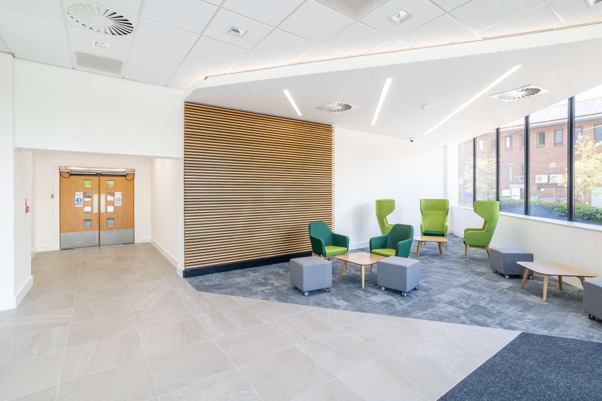 Office in Luton - photo 2