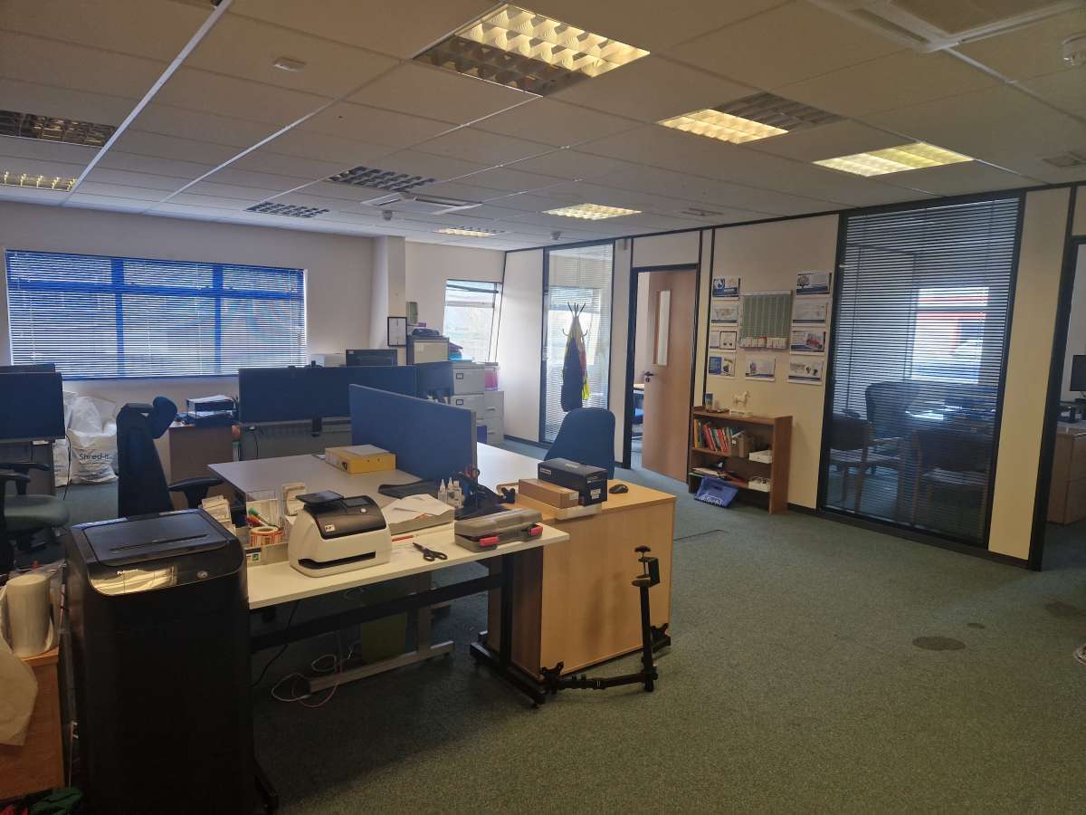 Office in Chippenham - photo 2