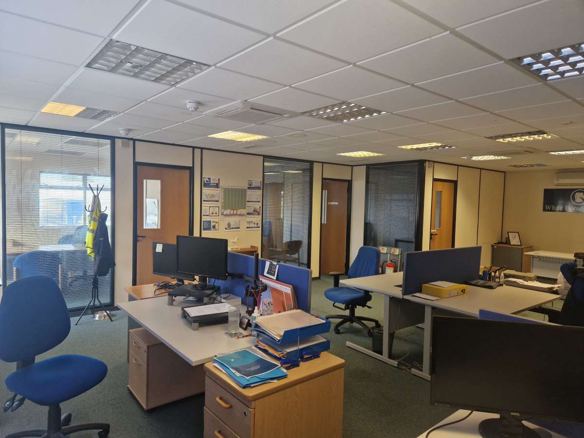 Office in Chippenham - photo 3