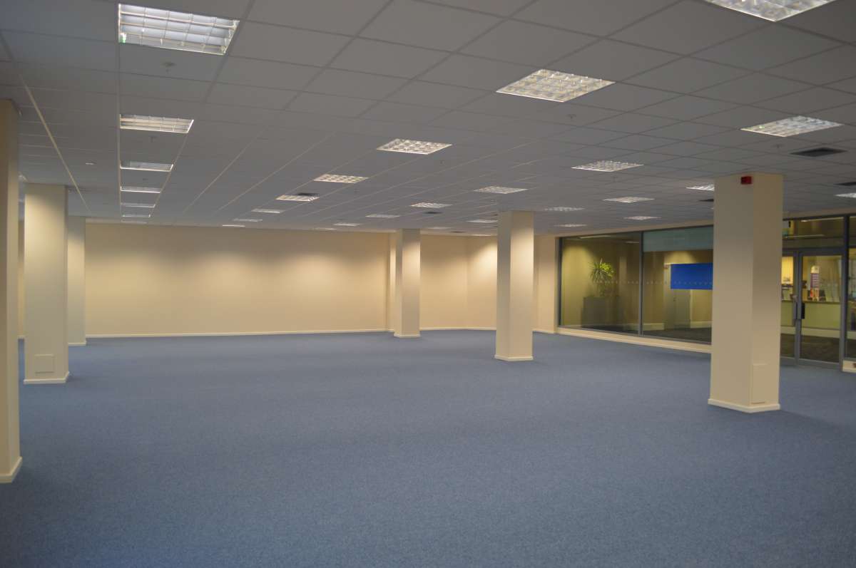 Office in Dundee - photo 3