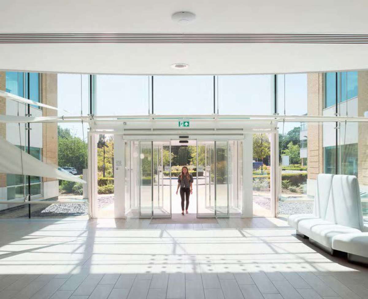 Office in Southampton - photo 3