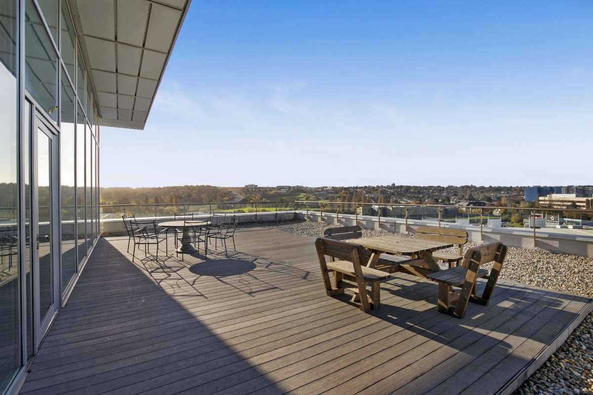 Office in Luton - photo 4