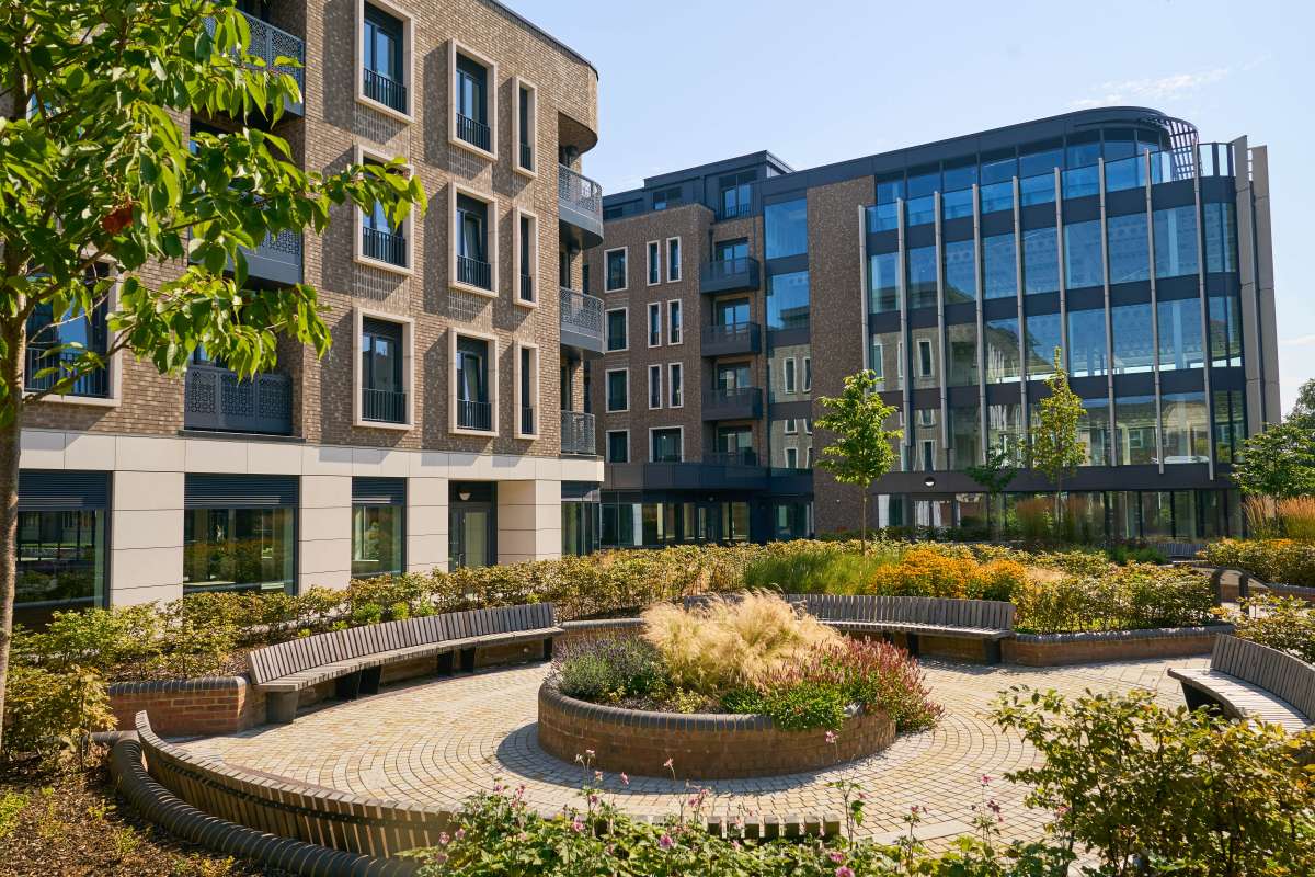 Office in St. Albans - photo 3