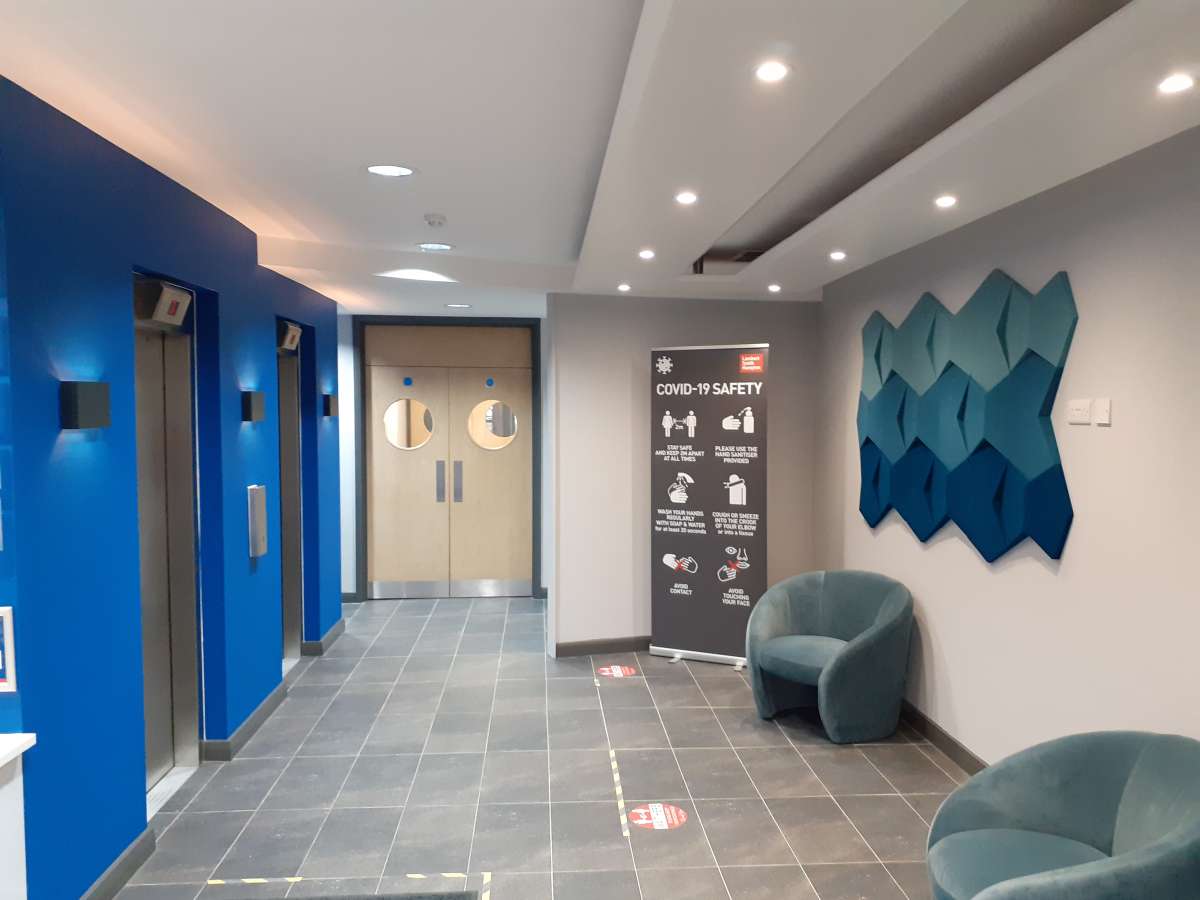 Office in Uxbridge - photo 2