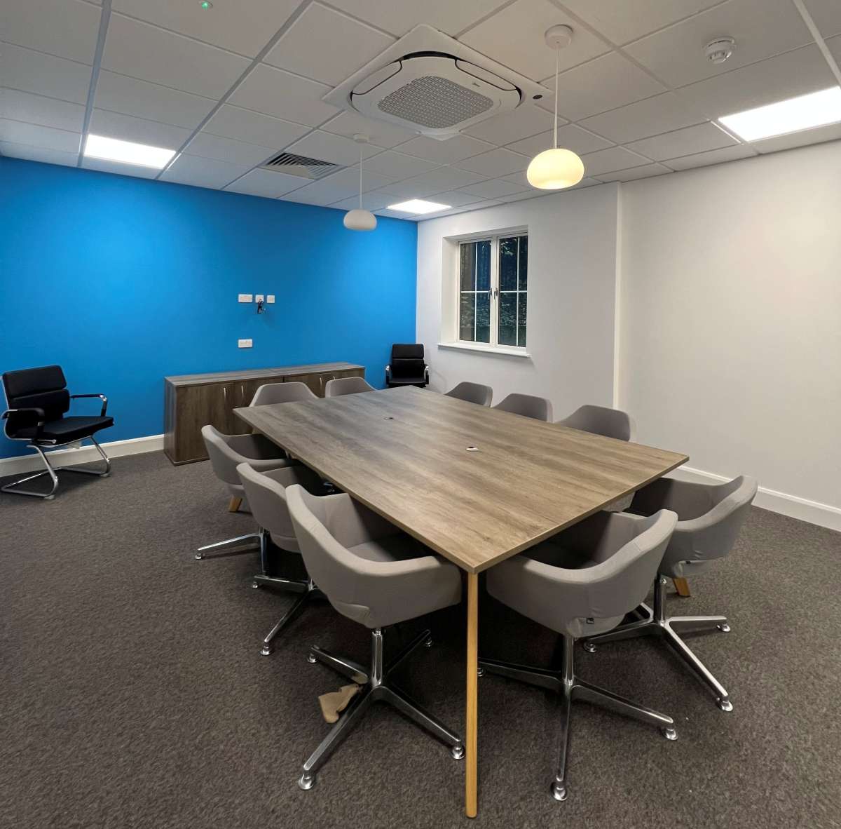 Office in Eastleigh - photo 3